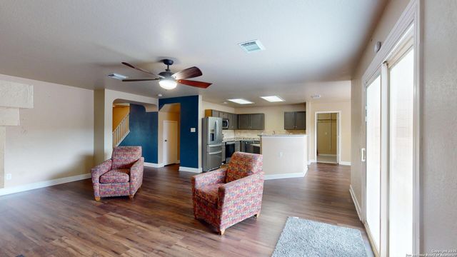 406 bluegrass, San Antonio, TX 78253