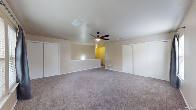 406 bluegrass, San Antonio, TX 78253