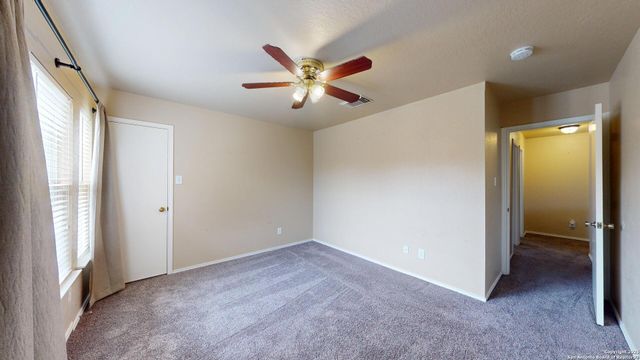 406 bluegrass, San Antonio, TX 78253