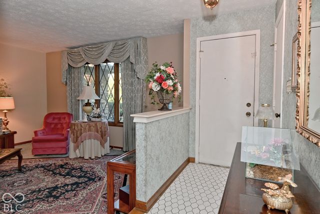 3755 W County Line Road, Greenwood, IN 46142