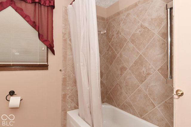 3755 W County Line Road, Greenwood, IN 46142