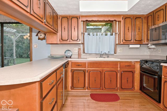 3755 W County Line Road, Greenwood, IN 46142