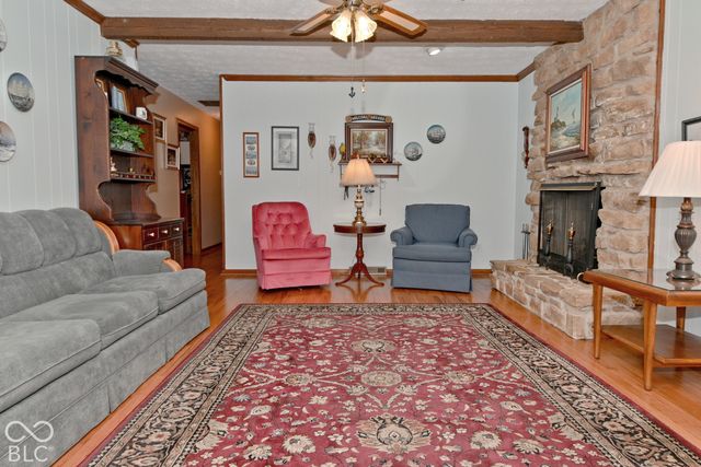 3755 W County Line Road, Greenwood, IN 46142
