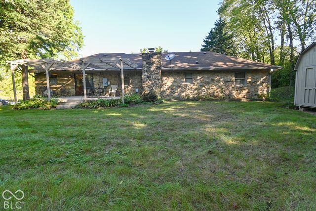 3755 W County Line Road, Greenwood, IN 46142