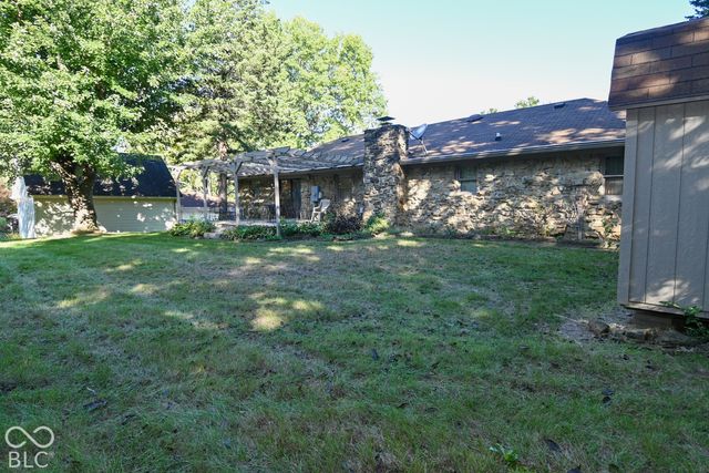 3755 W County Line Road, Greenwood, IN 46142