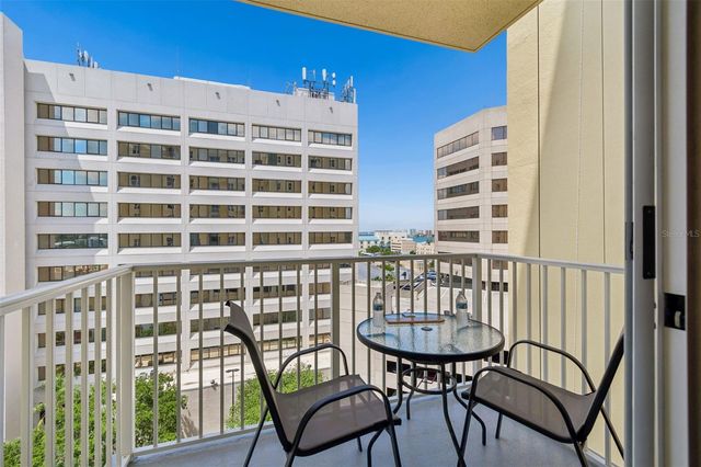 628 CLEVELAND STREET 904, Clearwater, FL 33755