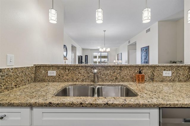 628 CLEVELAND STREET 904, Clearwater, FL 33755