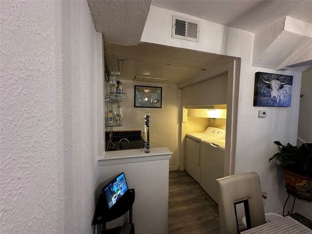 4272 Madera Road 4, Irving, TX 75038