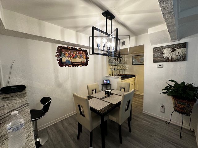 4272 Madera Road 4, Irving, TX 75038