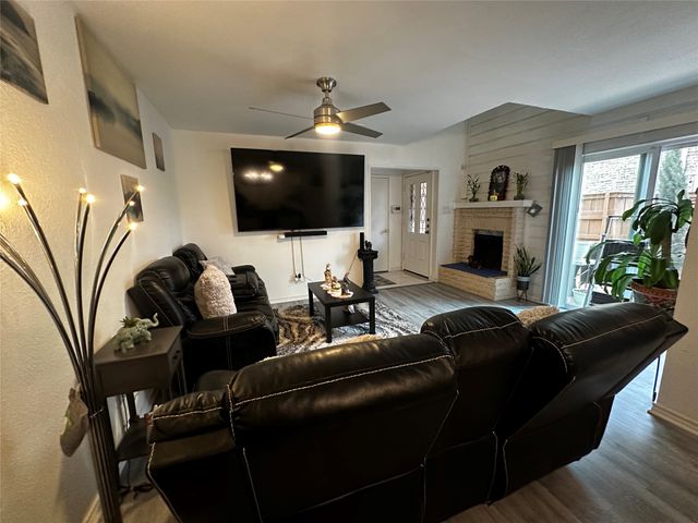 4272 Madera Road 4, Irving, TX 75038