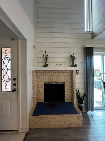 4272 Madera Road 4, Irving, TX 75038