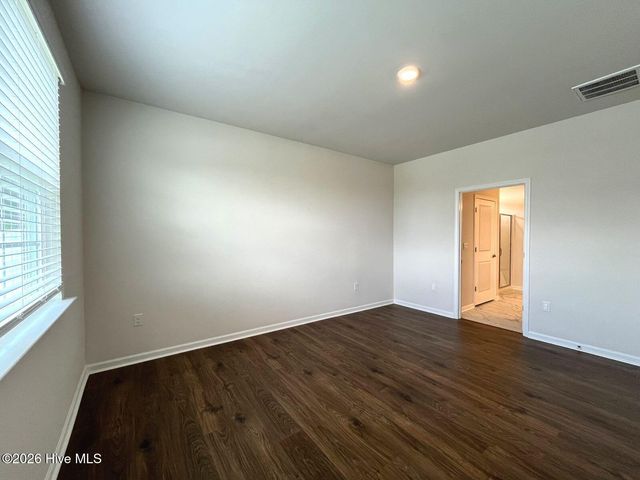 512 Ragapple Lane, Aberdeen, NC 28315