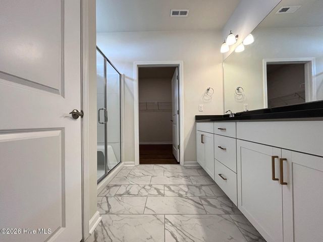 512 Ragapple Lane, Aberdeen, NC 28315