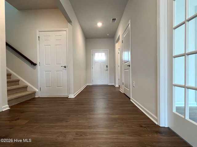 512 Ragapple Lane, Aberdeen, NC 28315