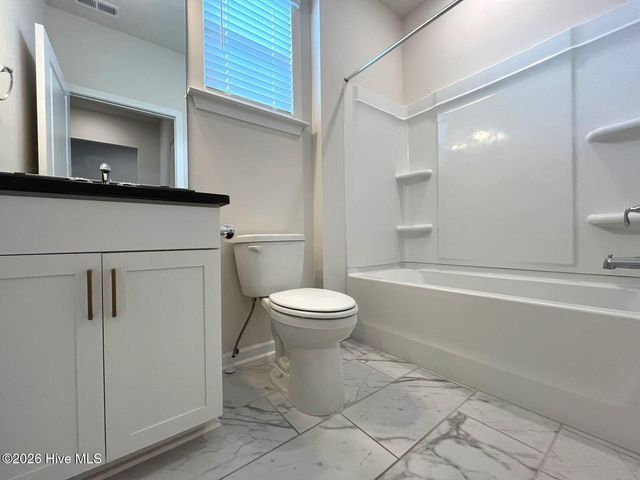 512 Ragapple Lane, Aberdeen, NC 28315
