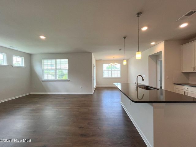 512 Ragapple Lane, Aberdeen, NC 28315