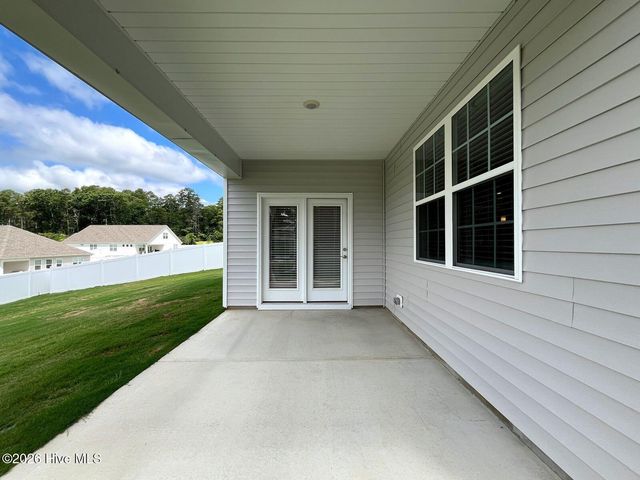 512 Ragapple Lane, Aberdeen, NC 28315