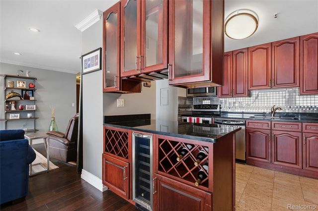 1001 W Jefferson Avenue 18B, Detroit, MI 48226