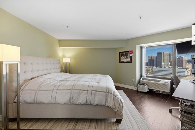 1001 W Jefferson Avenue 18B, Detroit, MI 48226