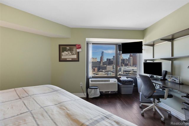 1001 W Jefferson Avenue 18B, Detroit, MI 48226