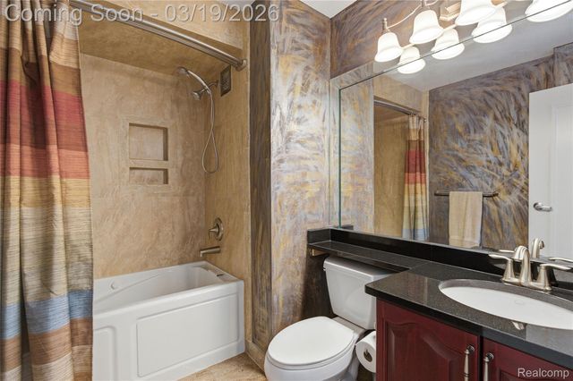 1001 W Jefferson Avenue 18B, Detroit, MI 48226