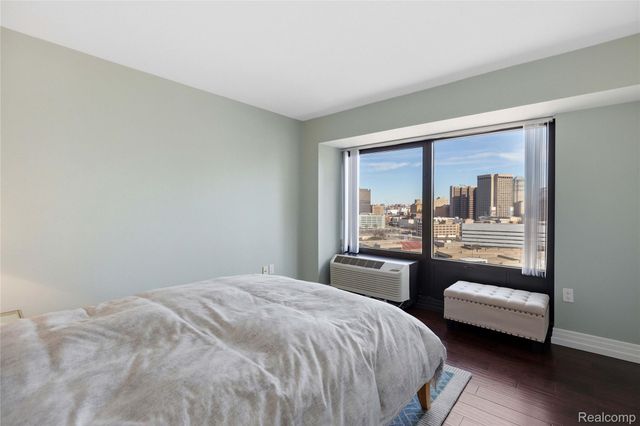 1001 W Jefferson Avenue 18B, Detroit, MI 48226