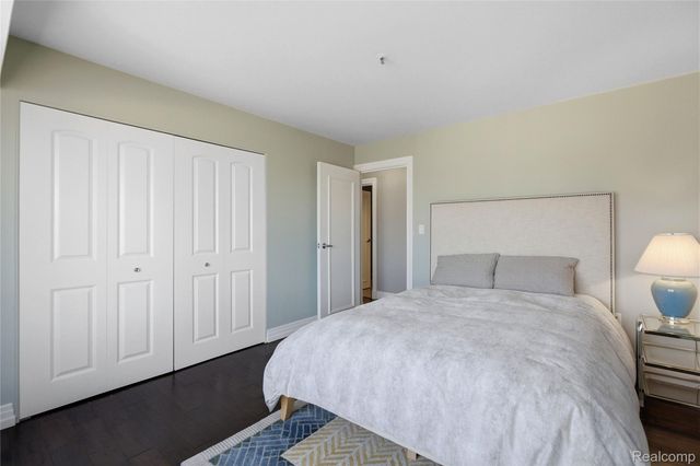 1001 W Jefferson Avenue 18B, Detroit, MI 48226