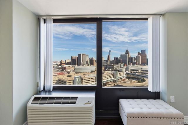 1001 W Jefferson Avenue 18B, Detroit, MI 48226