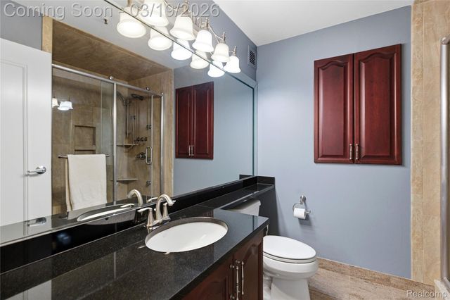 1001 W Jefferson Avenue 18B, Detroit, MI 48226