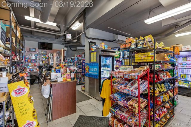 1001 W Jefferson Avenue 18B, Detroit, MI 48226