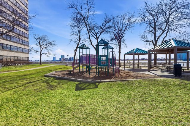 1001 W Jefferson Avenue 18B, Detroit, MI 48226