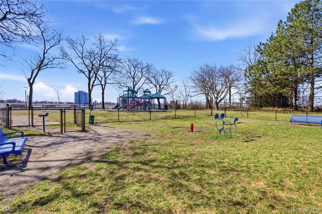 1001 W Jefferson Avenue 18B, Detroit, MI 48226