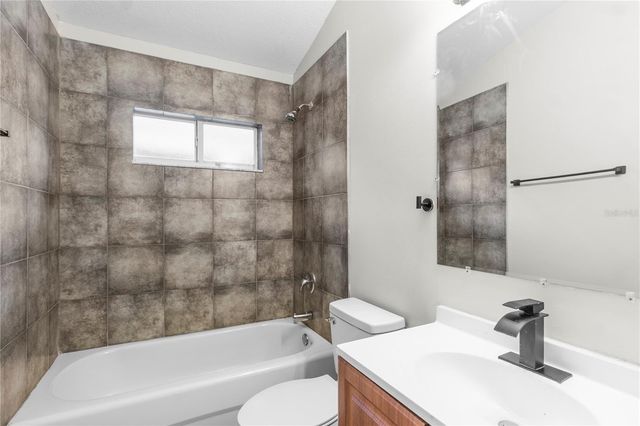 723 ERIK LAKE ROAD, Brandon, FL 33510