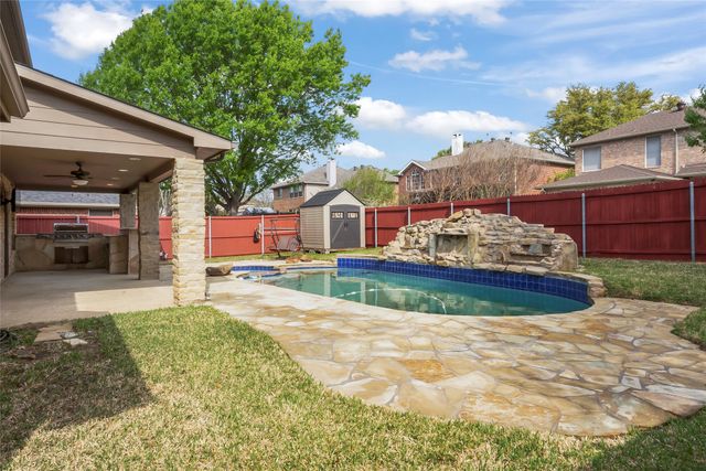 2700 Timberwood Drive, Flower Mound, TX 75028
