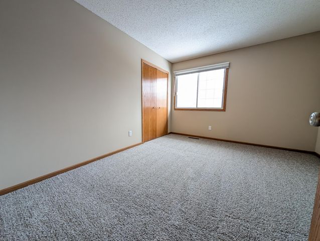 14102 Plymouth Avenue 54, Burnsville, MN 55337