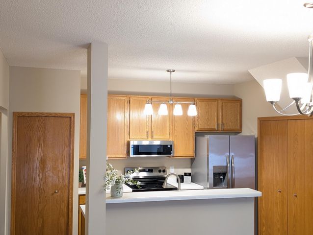 14102 Plymouth Avenue 54, Burnsville, MN 55337