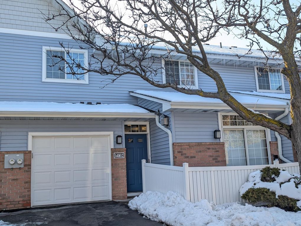 14102 Plymouth Avenue 54, Burnsville, MN 55337