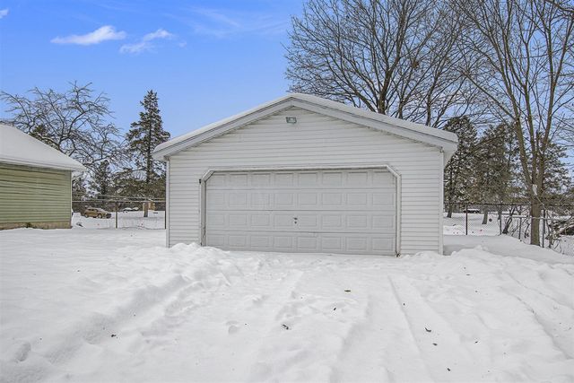 210 Oakhurst Avenue, Kalamazoo, MI 49001