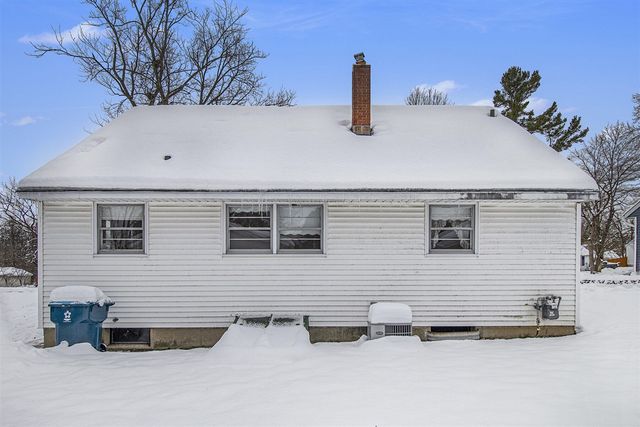 210 Oakhurst Avenue, Kalamazoo, MI 49001