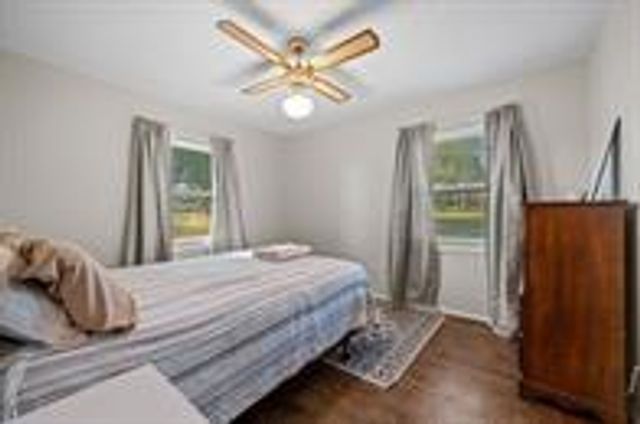 219 Lakeshore N, Onalaska, TX 77360