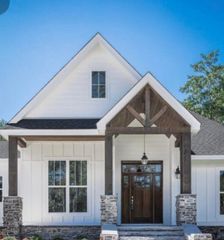 880 BELLE Rdg Lp, Bellevue, KY 41073