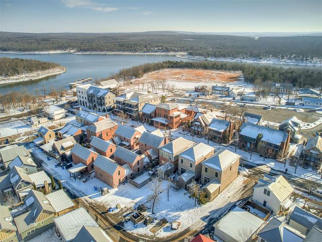 41 Park Street, Carlton Landing, OK 74432