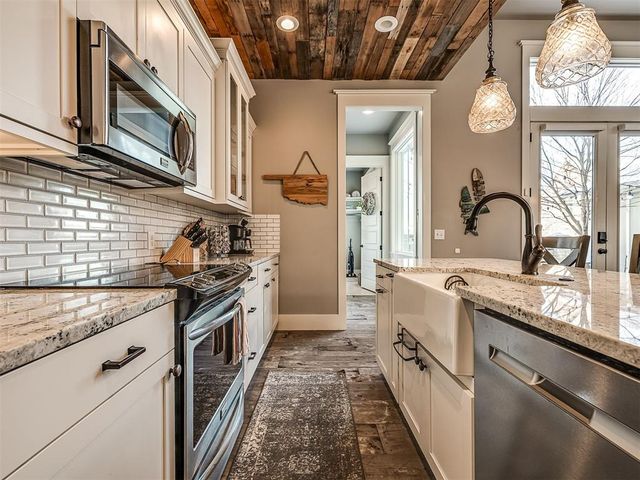 41 Park Street, Carlton Landing, OK 74432