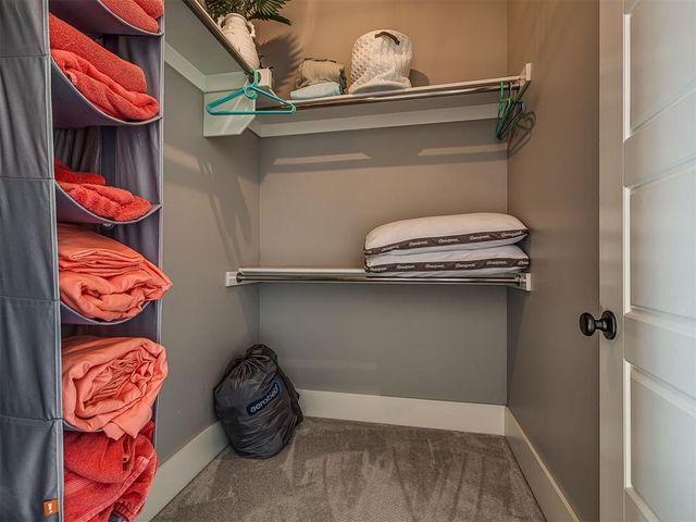 41 Park Street, Carlton Landing, OK 74432