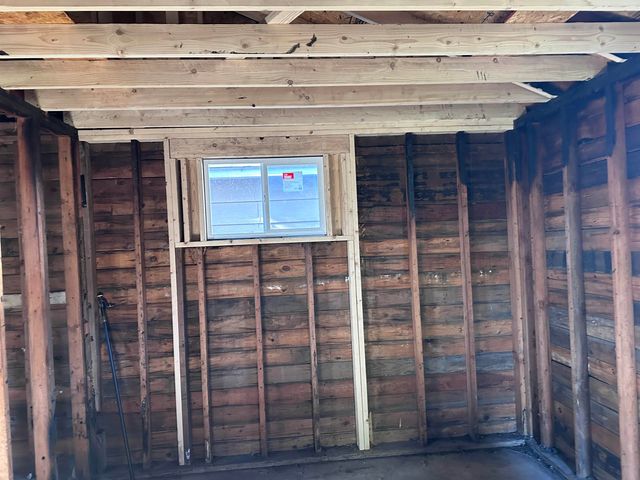 4575 S Walnut Ave, Wichita, KS 67217