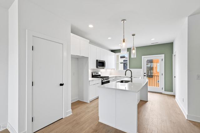 1317 Garner Road 102, Raleigh, NC 27610