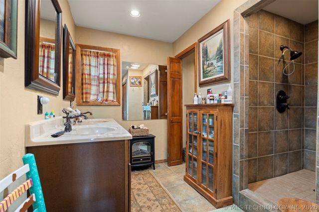 1020 Coleman, Vinita, OK 74301