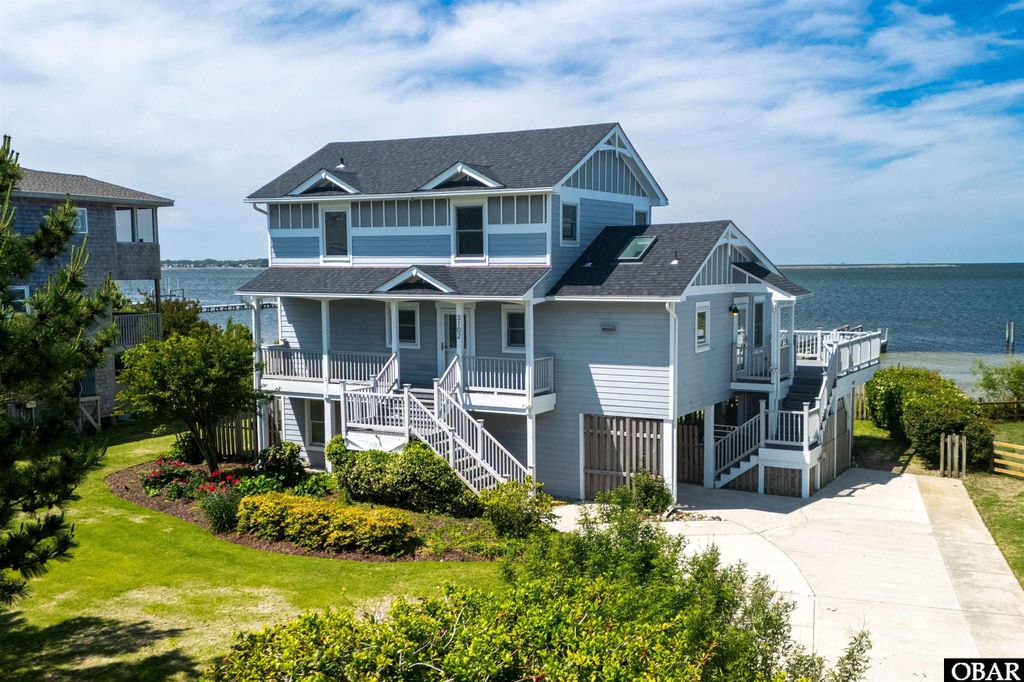 Image 1 of property listing at 3102 Bay Dr Lot 9-11, Kill Devil Hills, NC 27948