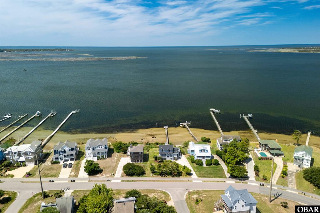 Image 7 of property listing at 3102 Bay Dr Lot 9-11, Kill Devil Hills, NC 27948