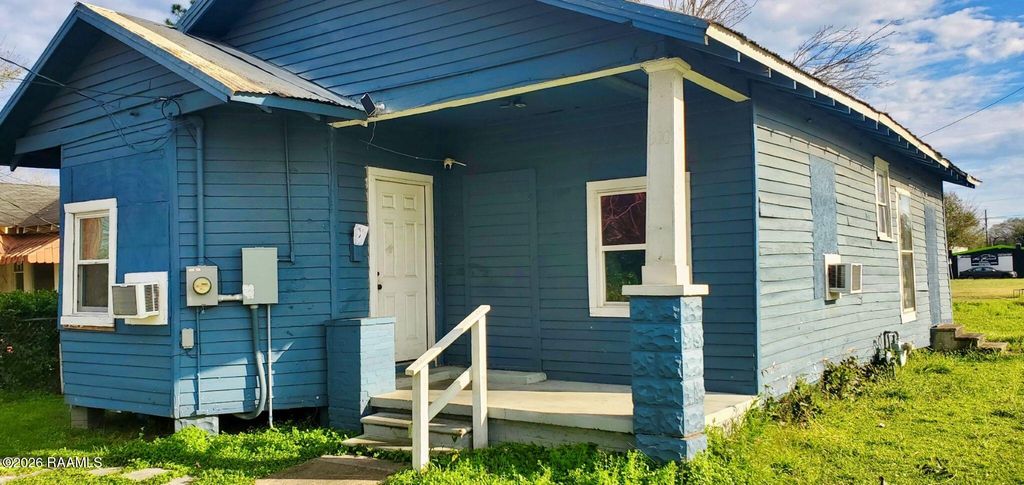 100 13th Street, Lafayette, LA 70501
